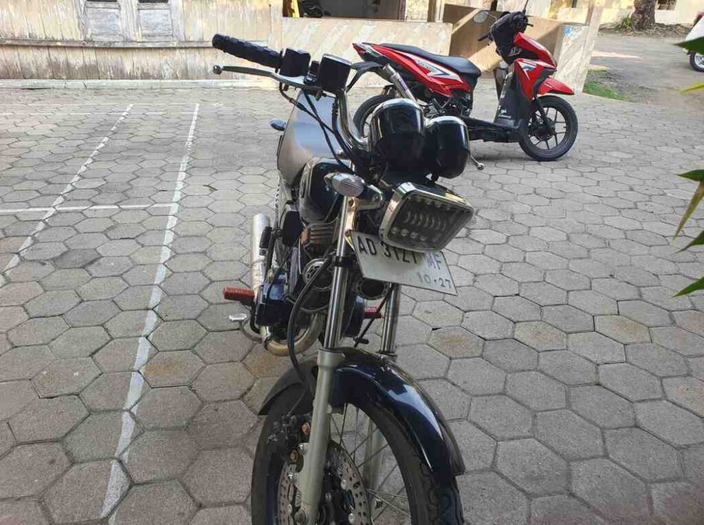 1001316489