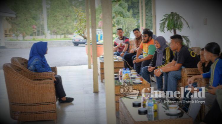 Dr. Susanati Saat Memberi Arahan Kepada Atlet INKANAS Ikut Turnamen Di Malaysia 5 Compress 20230303 173350 0295