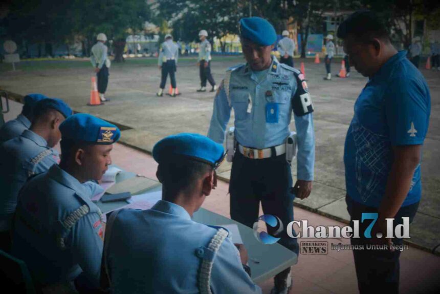 Sambut HUT TNI Ke 77 AU, Satpomau Lanud El Tari Gelar Penegakkan Disipilin 5 Compress 20230329 170131 1608