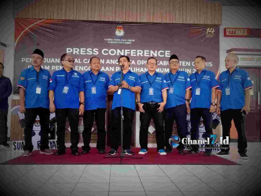 X Wakil Sekertaris DPD Demokrat Jawa Barat Nyaleg Di DPD PAN Ciamis 5 Compress 20230512 230524 4148