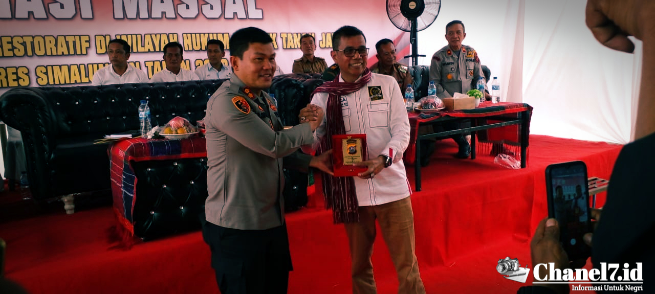 Anggota DPR-RI Komisi lll DR. Hinca IP. Panjaitan, "Mediasi Restoratif Justice Massal Di Wilkum Polsek Tanah Jawa" 6 IMG 20230802 175526