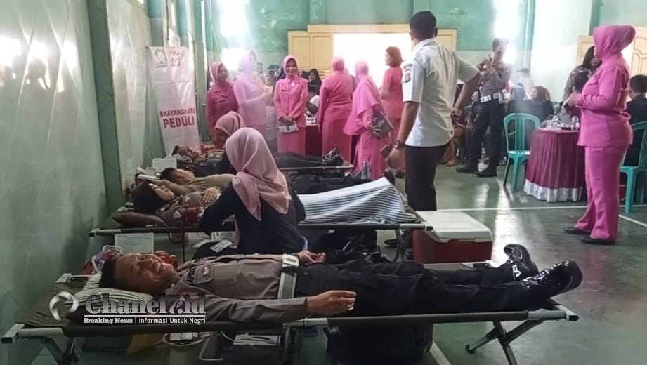 Sat Lantas Polres Tanggamus Gelar Cek Kesehatan dan Kumpulkan 27 Kantong Darah 6 COLLAGE 20230919 193357