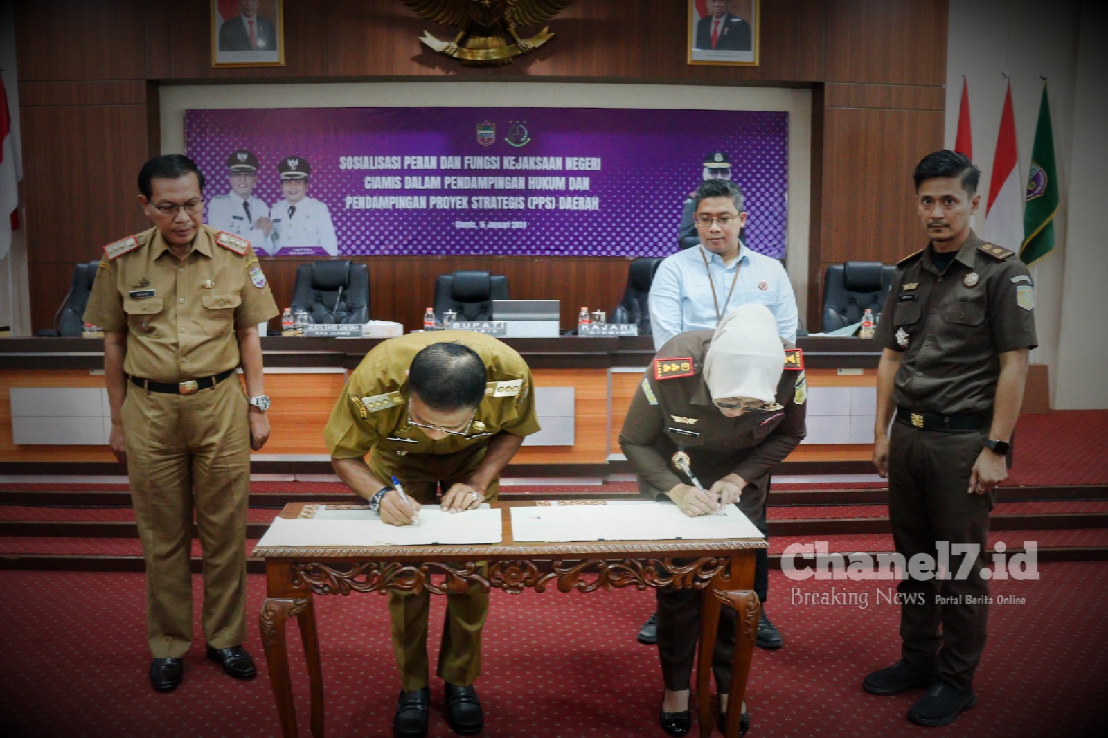 Tanggung Jawab ASN Dalam Pembangunan, Bupati Ciamis Apresiasi Di Kegiatan Sosialisasi Bersama Kejari Ciamis 6 COLLAGE 20240116 143716