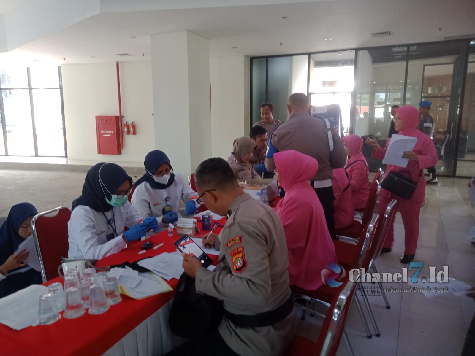 Polres Metro Tangerang Kota Cek Kesehatan Anggota Jelang Pengamanan Pemilu 2024 6 COLLAGE 20240122 182617