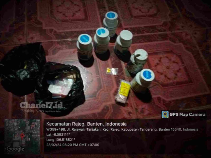 Beroperasi Disamping Toko, Pengedar Obat Keras Daftar G Diduga Adanya Pembiaran Oleh APH Setempat 5 Compress 20240228 205420 0457