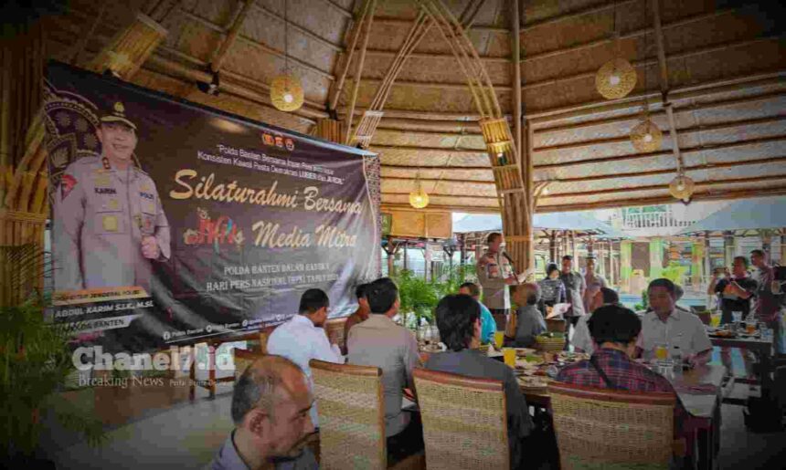 Sinergitas Polri dan Media, Kasi Humas Polresta Tangerang Hadiri Silahturahmi Bersama Media 5 Compress 20240229 085505 5179