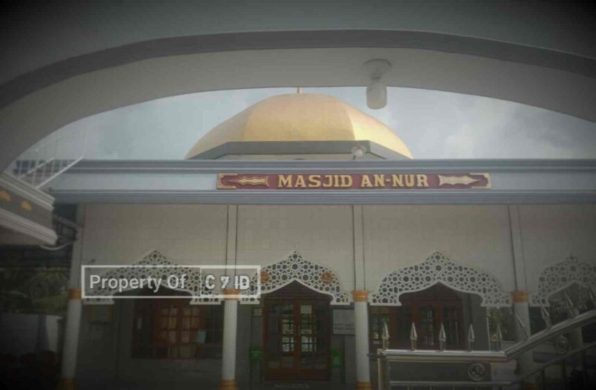 Viral Di Medsos , Detik-Detik Pencurian Uang Infak Di Masjid An-Nur Terekam CCTV 5 Compress 20240323 200952 2699