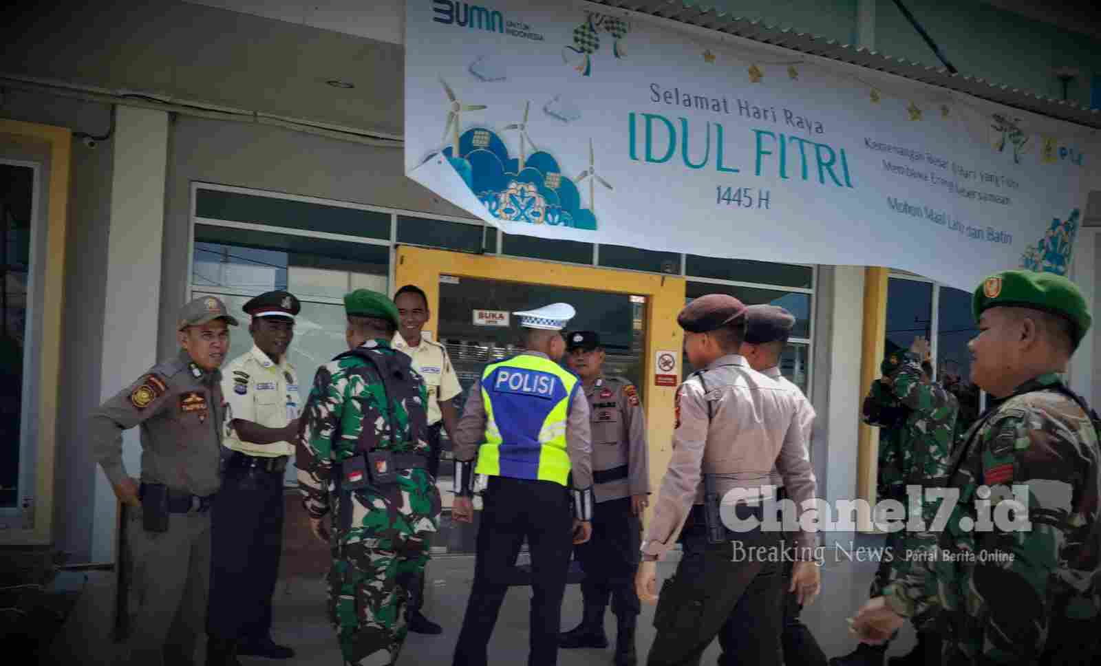TNI & POLRI Giat Patroli Sinergitas.Untuk Antisipasi Kerawanan Kamtibmas Menjelang Sidang PHPU Polres Di Bengkalis 6 Compress 20240423 124713 3831