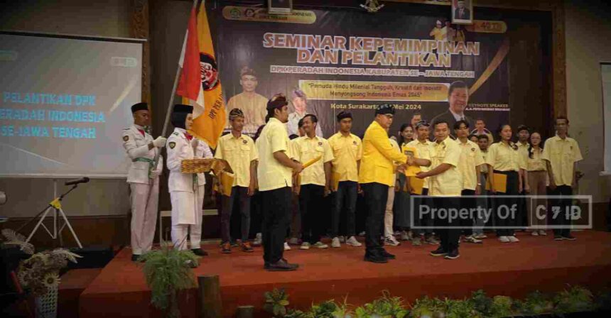 DPP Peradah Jateng Lantik 10 DPK Peradah Indonesia Kabupaten/Kota se Jawa Tengah 5 Compress 20240518 230334 4304