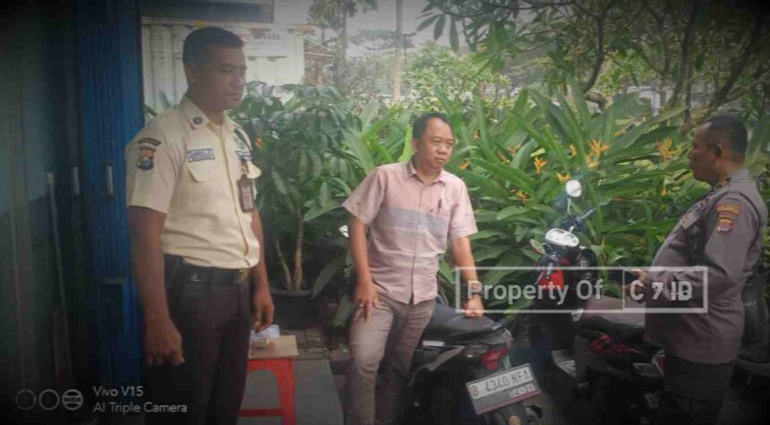 Kontrol Dan Pantau Objek Vital Iptu Ngadiyo Kanit Patroli Polsek Panongan Sambang Kantor FIF 5 Compress 20240521 173336 6977