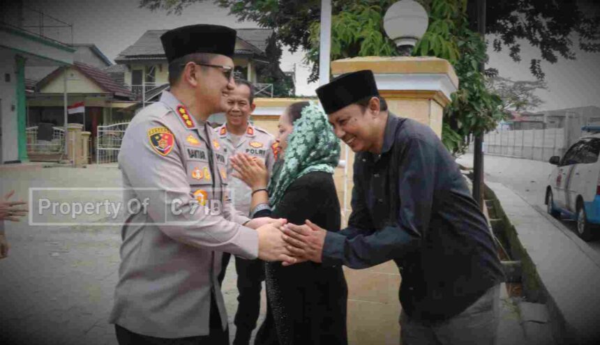 Kapolresta Tangerang Kunjungi Warung Bhabinkamtibmas Di Desa Sentul 5 Compress 20240814 161202 2791