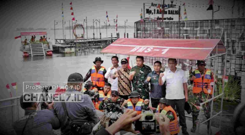 Pemkab Simalungun Terima Hibah 1 Unit Kapal Ponton Dari KASAD TNI AD 5 Compress 20240921 153335 5553