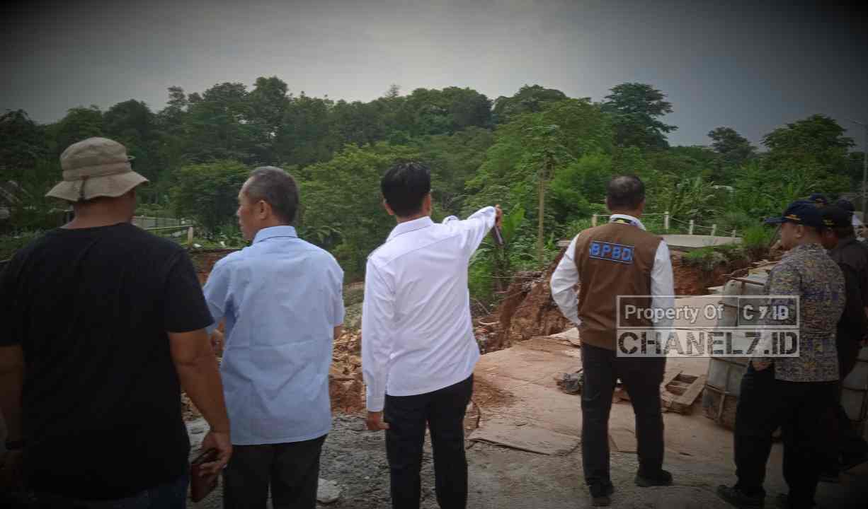 Jalan Longsor di Karang Tengah, Kecamatan Pagedangan Tak Kunjung Diperbaiki, Warga Desak Tindakan Cepat 6 Compress 20241206 094424 4024