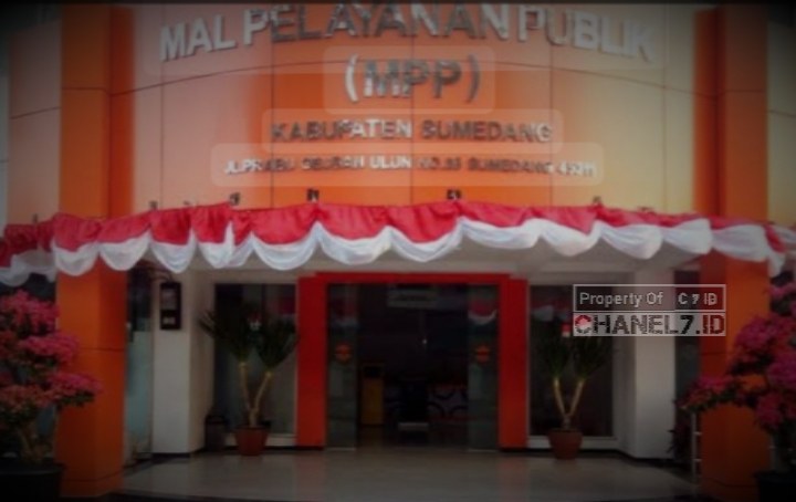 Pelayanan DPMPTSP Kabupaten Sumedang Diduga Mangkir Masal, Pasca Meriahkan Tahun Baru 2025 5 Compress 20250102 140730 0471