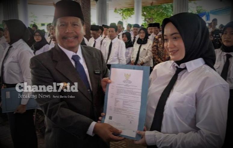 Tegaskan Pentingnya Disiplin ASN, Bupati Rembang Lantik 1.216 PPPK Tahap I 5 Compress 20250701 200033 3057
