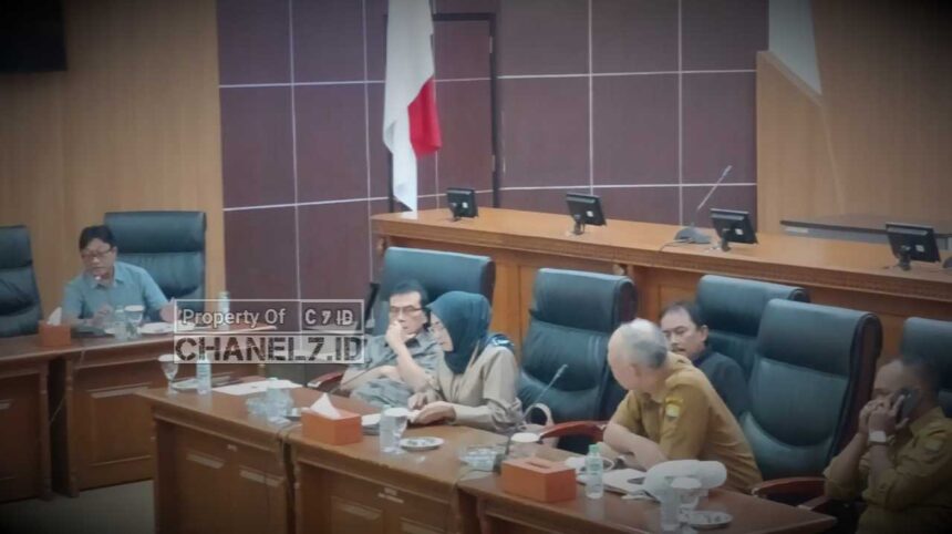 DPRD Kabupaten Sumedang Terima Audensi IKWAPA Pasar Parakanmuncang 5 Compress 20250716 020109 9527