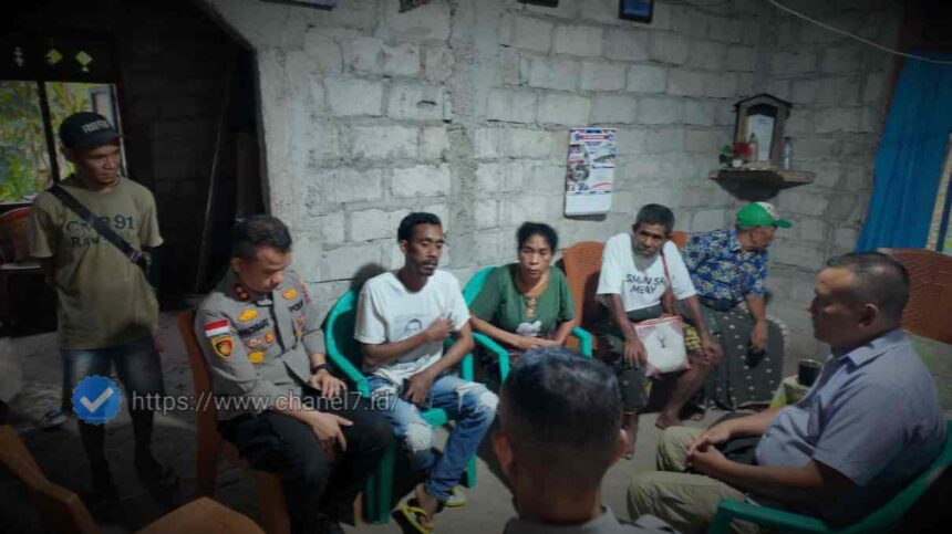 Kapolres Nagekeo Ke Keluarga Almarhum Vian Ruma: Kami Datang Untuk Minta Persetujuan Ekshumasi dan Autopsi kepada Keluarga 5 Compress 20250927 201951 1192