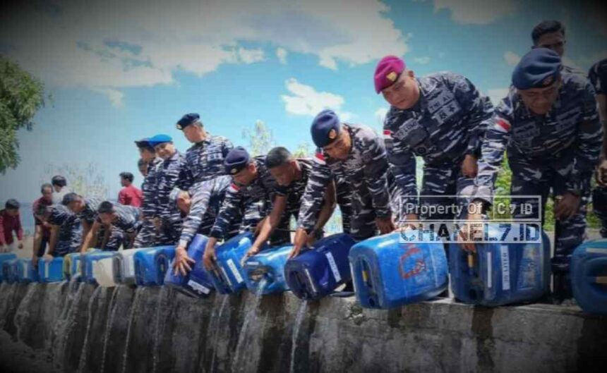 TNI AL dan Pemda Kupang Musnahkan 13,6 Ton Miras Ilegal Jenis Moke 5 Compress 20251018 141503 3379