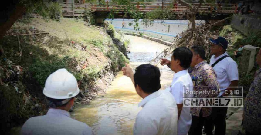 Tuntaskan Persoalan Banjir Tahunan, Wali Kota Bersama Kepala BBWS Cimancis Tinjau Sungai Cikenis 5 Compress 20251225 192431 1862