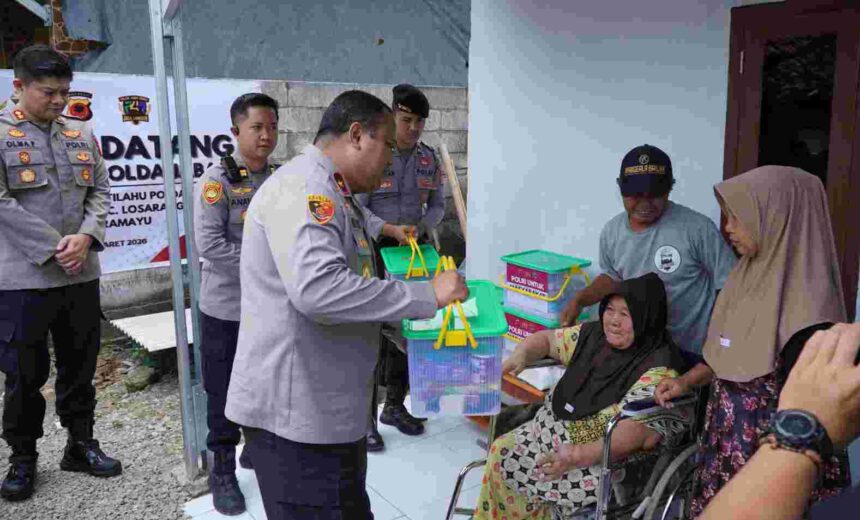 Indahnya Berbagi di Bulan Suci Ramadhan, Wakapolda Jabar Sapa dan Bantu Warga Indramayu 5 Compress 20260307 182408 8978