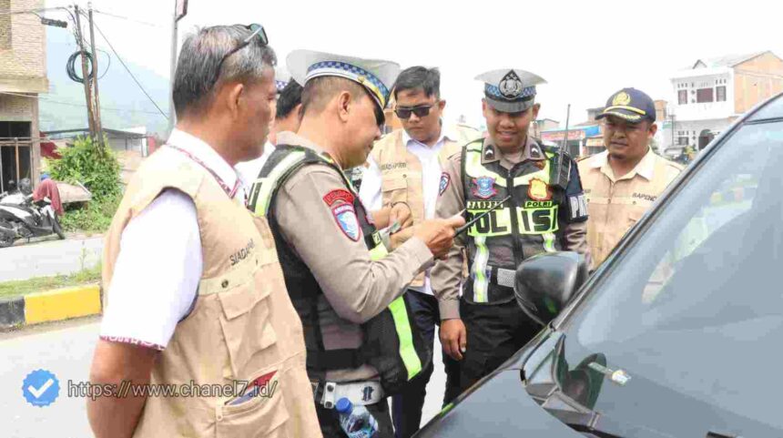Razia Gabungan di Samosir Dorong Warga Taat Bayar Pajak Kendaraan 5 Compress 20261007 220403 3823