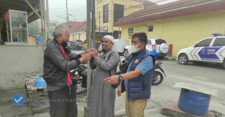 Peduli Dampak Kabut Asap, Komunitas Wartawan Samosir Bagikan 50 Kotak Masker kepada Pelajar 5 Compress 20261015 191959 9492